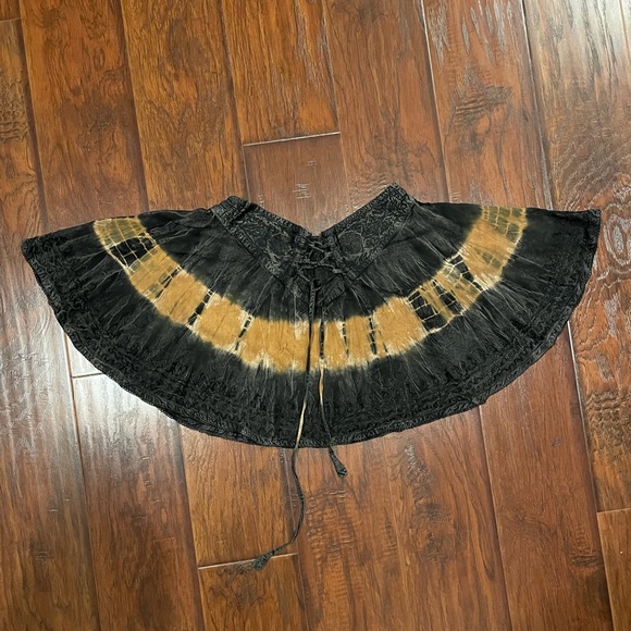 Shore Line - Bikini Coverup, Black & Gold Halter & Skirt, One Size Fits All - Picture 4 of 4